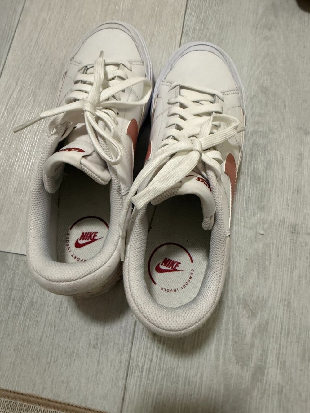 Nike Court Legacy Lift Size 9